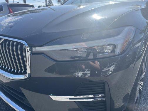 2022 Volvo XC60 B5 Inscription