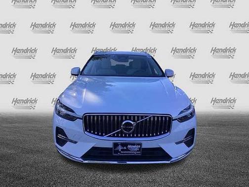 2023 Volvo XC60 Plus