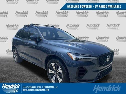 2024 Volvo XC60 Recharge Plug-In Hybrid T8 Core Dark Theme