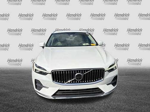 2023 Volvo XC60 Plus
