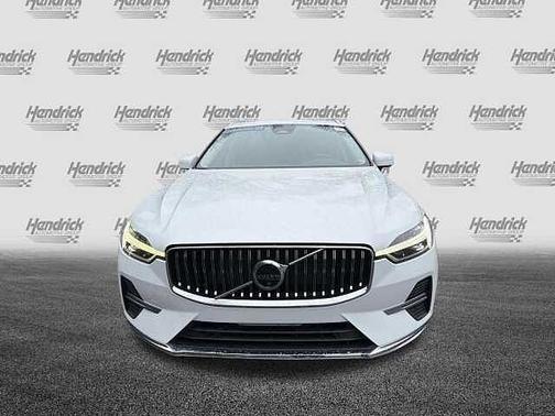 2023 Volvo XC60 Plus
