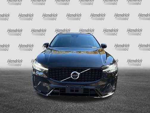 2025 Volvo XC60 Plus