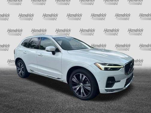 2022 Volvo XC60 B6 Inscription