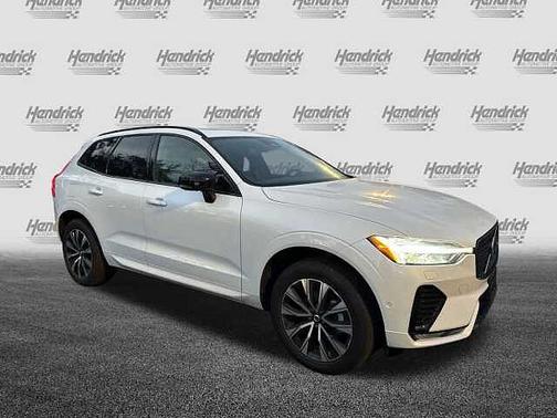 2025 Volvo XC60 Plus