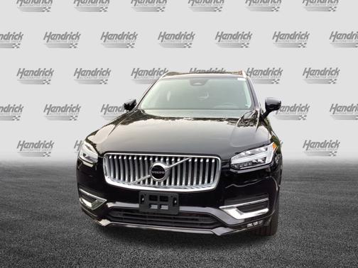 2025 Volvo XC90 Core