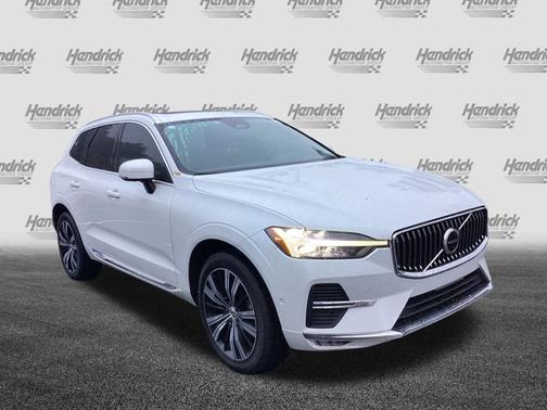 2023 Volvo XC60 Plus Bright Theme