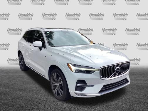 2023 Volvo XC60 Plus Bright Theme