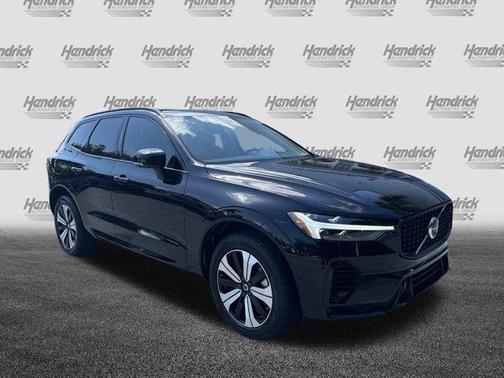 2025 Volvo XC60 Plug-In Hybrid T8 Plus