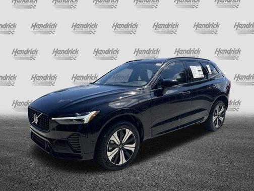 2025 Volvo XC60 Plug-In Hybrid T8 Plus