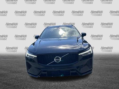 2025 Volvo XC60 Plug-In Hybrid T8 Plus