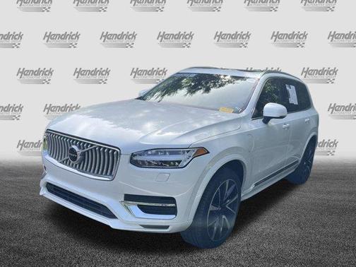 2022 Volvo XC90 Recharge Plug-In Hybrid T8 Inscription Expression Extended Range 6P