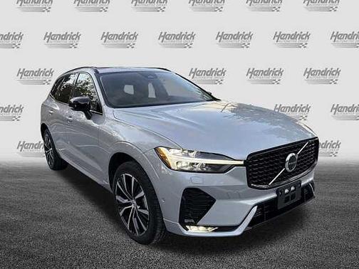 2025 Volvo XC60 Plus