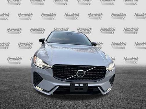 2025 Volvo XC60 Plus