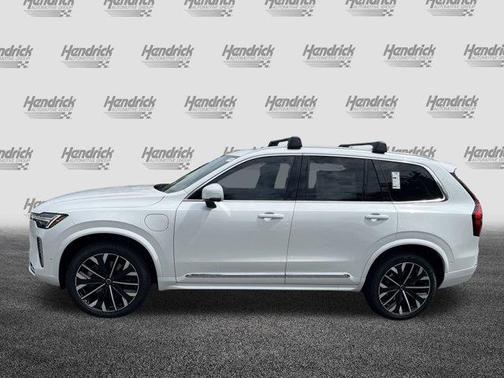 2025 Volvo XC90 Plug-In Hybrid T8 Plus 7-Seater