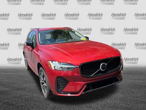 Fusion Red 2024 Volvo XC60 Core