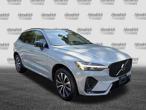 Vapour Grey 2024 Volvo XC60 Plus