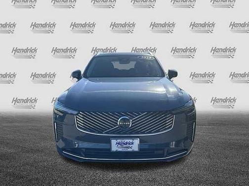 2025 Volvo XC90 Plus