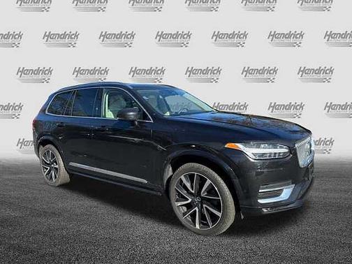 2023 Volvo XC90 Plus