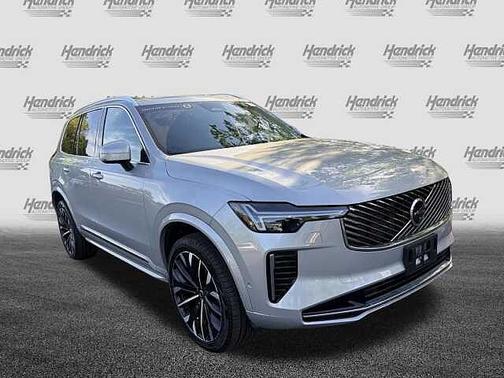 Silver Dawn 2025 Volvo XC90 Plus