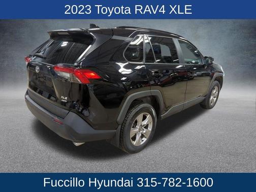 2023 Toyota RAV4 XLE
