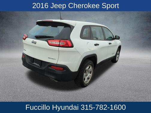 2016 Jeep Cherokee Sport