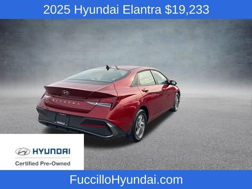 2025 Hyundai ELANTRA SE