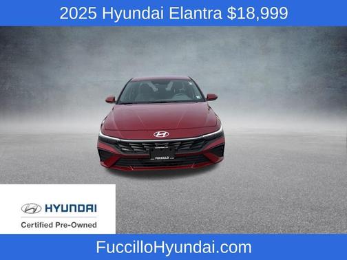 2025 Hyundai ELANTRA SE
