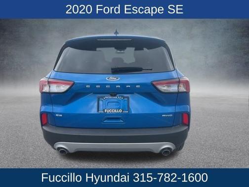 2020 Ford Escape SE