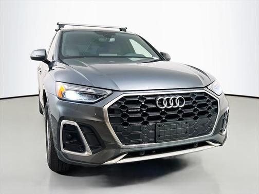 2023 Audi Q5 45 S line Premium