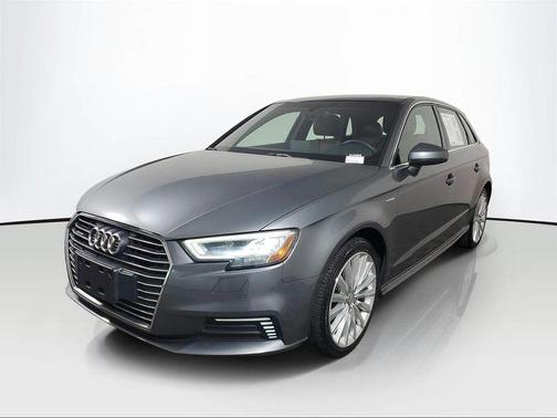 2017 Audi A3 e-tron 1.4T Tech Premium Plus