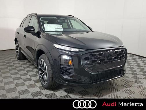 Mythos Black Metallic 2026 Audi Q3 TFSI quattro S tronic