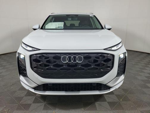 Glacier White Metallic 2026 Audi Q3 TFSI quattro S tronic