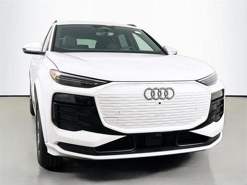 2025 Audi Q6 e-tron Premium Plus quattro