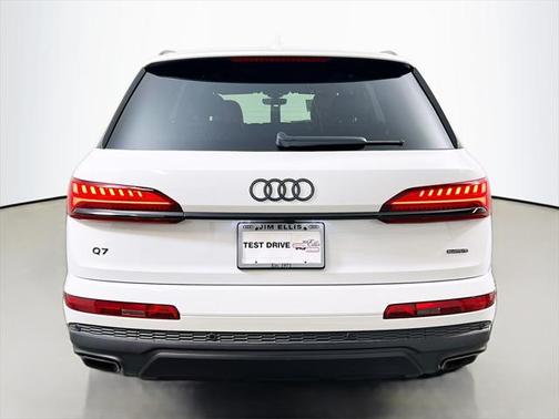 2025 Audi Q7 55 Prestige