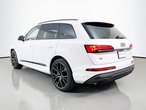 2025 Audi Q7 55 Prestige