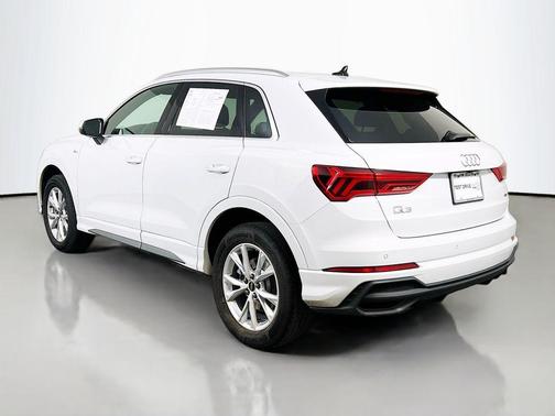 2023 Audi Q3 45 S line Premium Plus