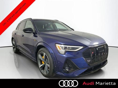 Navarra Blue Metallic 2022 Audi e-tron S Premium Plus