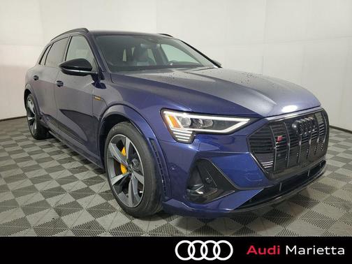 Navarra Blue Metallic 2022 Audi e-tron S Premium Plus