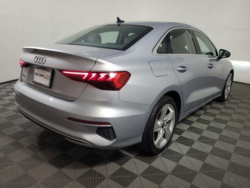 Florett Silver Metallic 2024 Audi A3 Premium