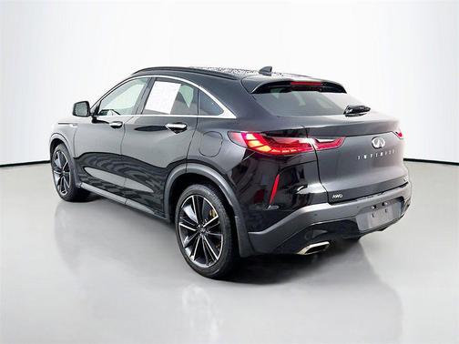 2023 INFINITI QX55 LUXE