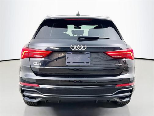 2022 Audi Q3 45 S line Premium Plus