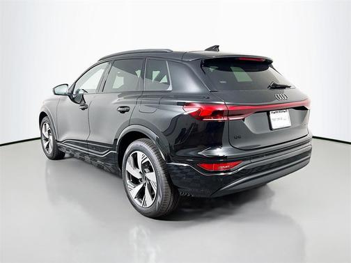 2025 Audi Q6 e-tron Prestige quattro