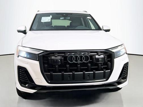 2026 Audi Q7 55 Premium Plus