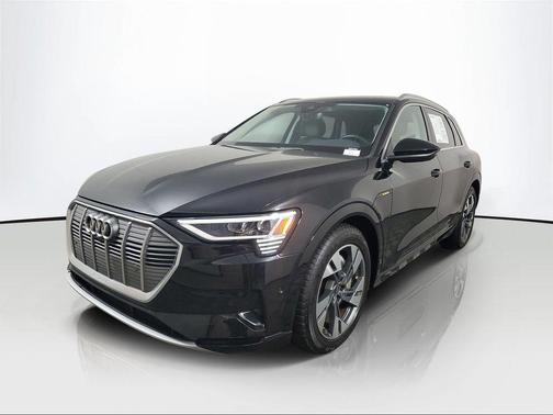 2023 Audi e-tron Premium Plus quattro