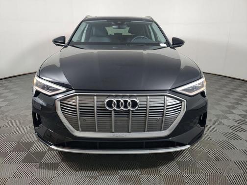 2023 Audi e-tron Premium Plus quattro