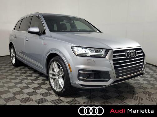 Florett Silver Metallic 2018 Audi Q7 3.0T Prestige