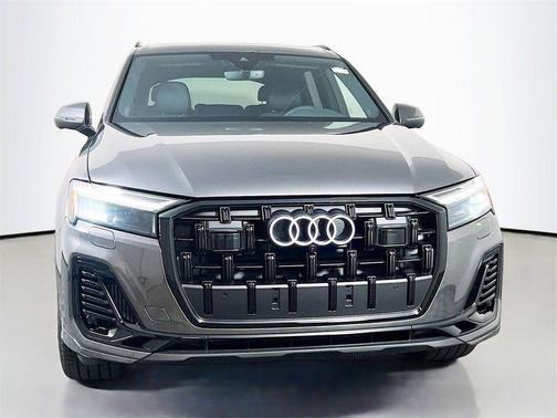 2026 Audi Q7 55 Premium Plus