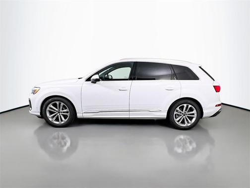 2026 Audi Q7 55 Premium Plus