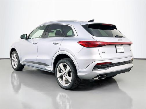 2025 Audi Q5 Premium Plus