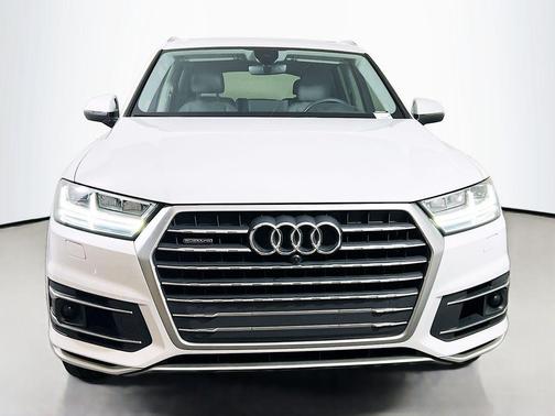 2019 Audi Q7 55 Prestige